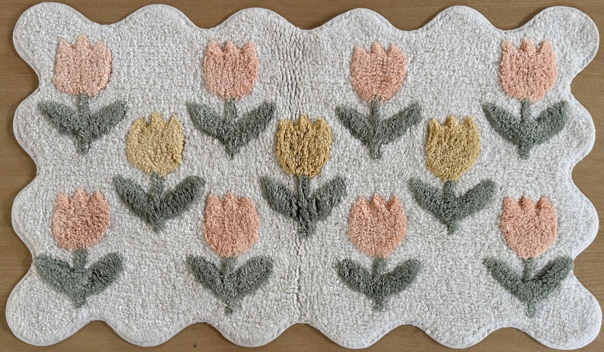 Floral bathmat